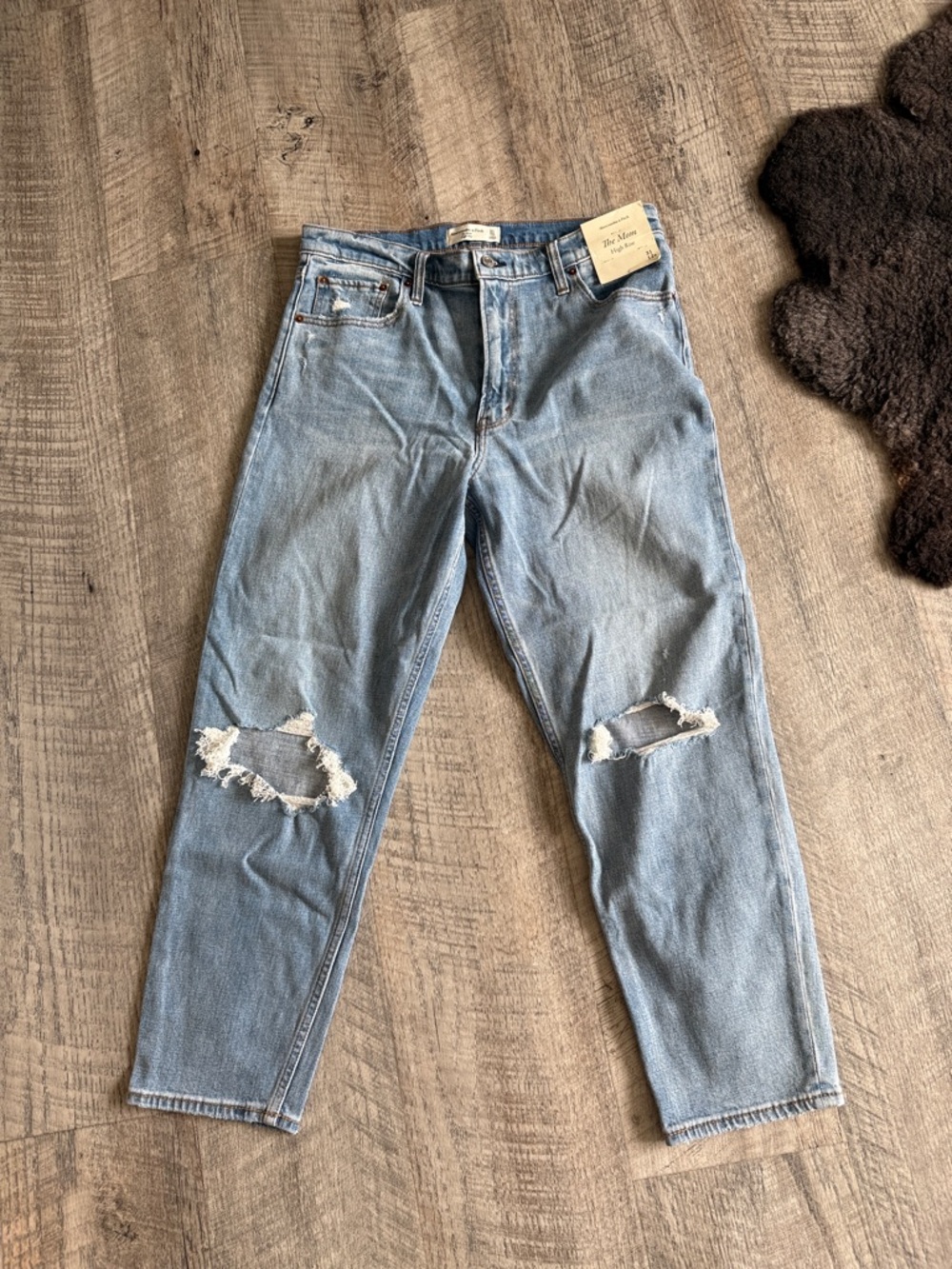 Abercrombie & Fitch Light Wash Distressed Mom Jean